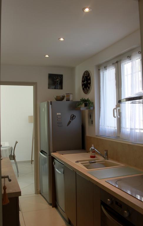 La Maison Blanche Arles Bagian luar foto